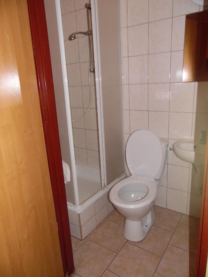 Nssm Tanie Spanie Swieta Katarzyna (Swietokrzyskie) Exterior foto